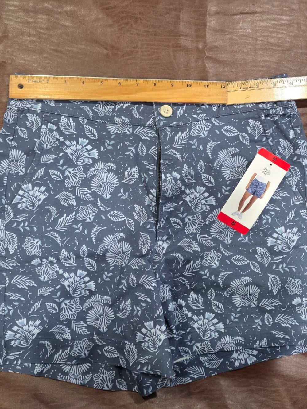 Jachs Girlfriend Womens Shorts Blue Floral Chino Printed Midrise NWT M